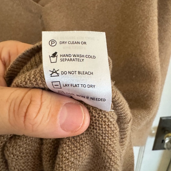 The Reset R Label tan wool cashmere dolman sleeve sweater size small/medium - Picture 4 of 10